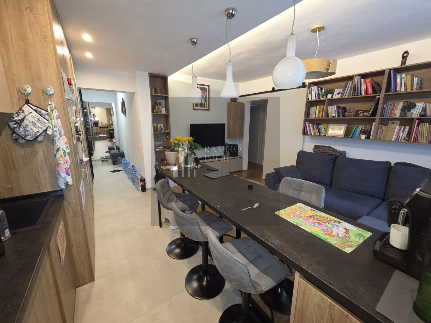 OCAZIE Apartament 3 camere Drumul Taberei 4 min de metrou - Poză 1
