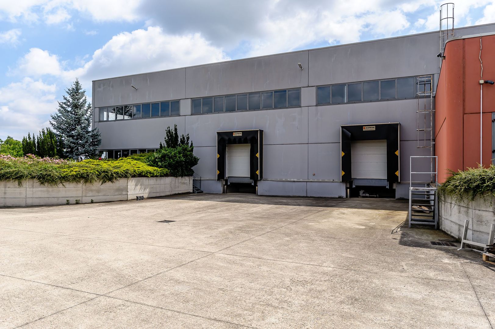 Oportunitate: Hală de producție și depozitare cu birouri în Arad - Poză 16