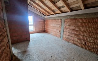 Duplex la rosu cu 3 camere | Mosnita Veche | Padurea Bistrei - Poză 1