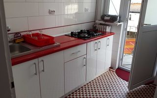 De Inchiriat Apartament 3 Camere Universitate sector 1 - Poză 5