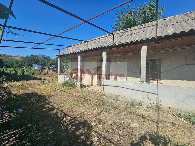 Teren 1800 mp + casa batraneasca - Fartanesti, jud. Galati - Poză 3