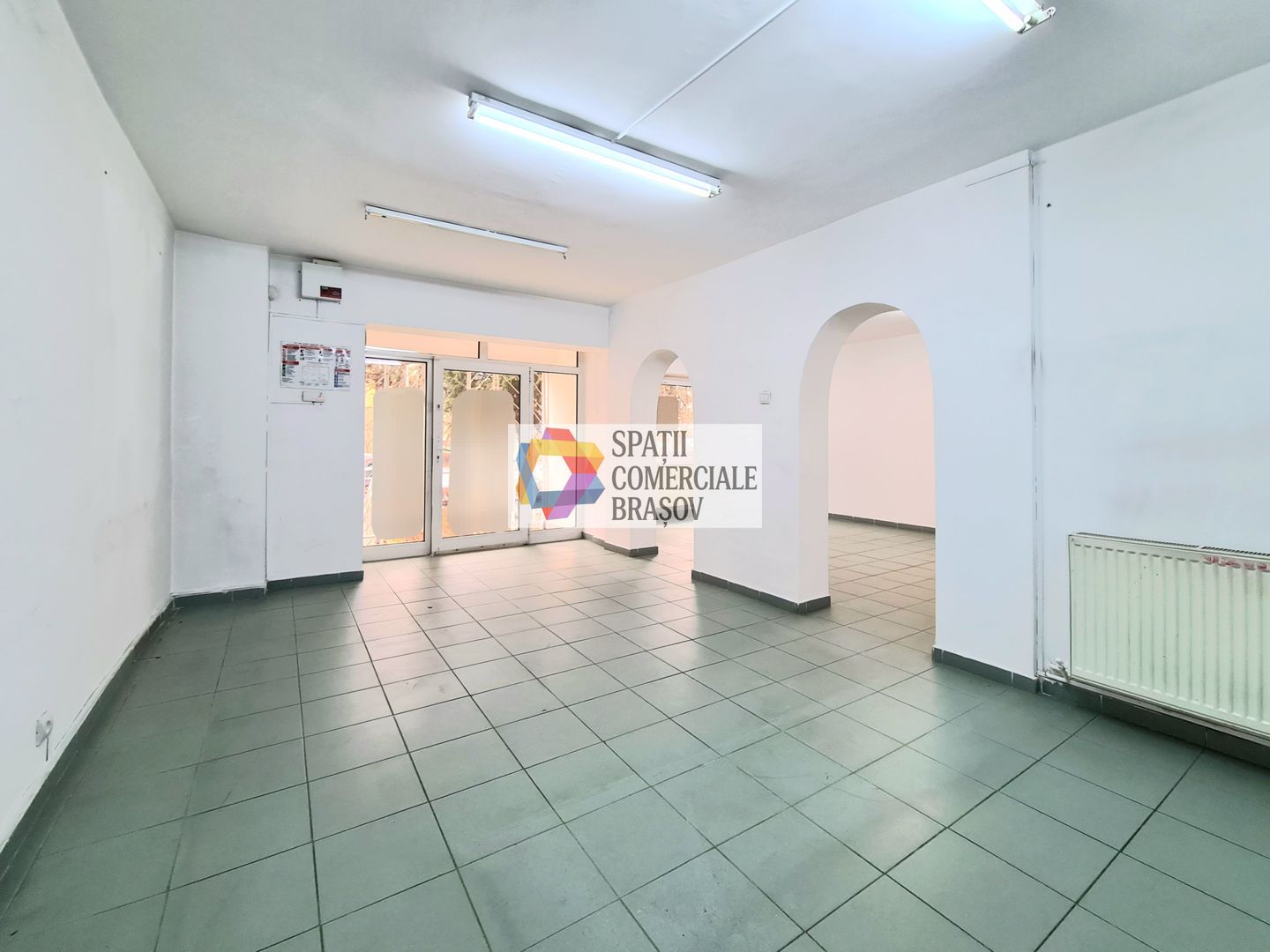 Spatiu comercial de închiriat Brașov -55 mp # plus-imo.ro - Poză 2