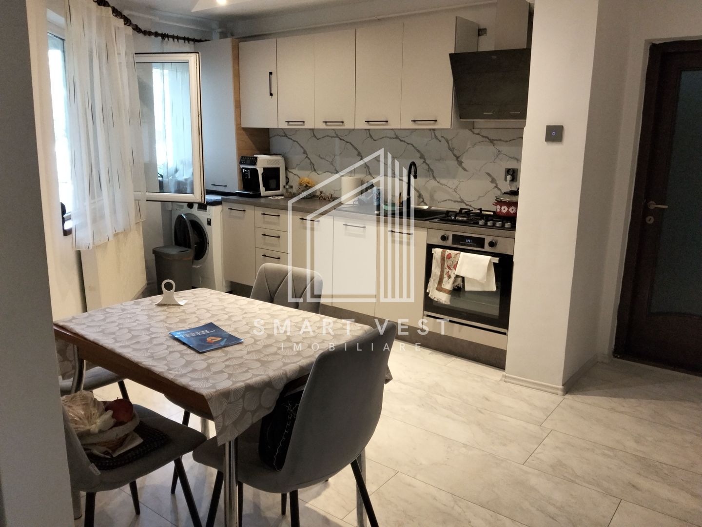 Apartament 3 camere | Parter | Zona Micro 16 - Poză 1