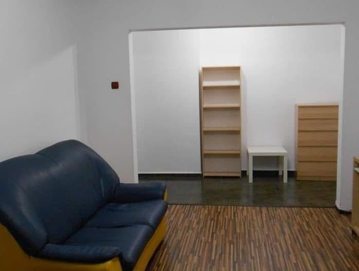 Apartament 3 camere,90 mp, balcon 15 mp, acces direct catre IOR - Poză 5