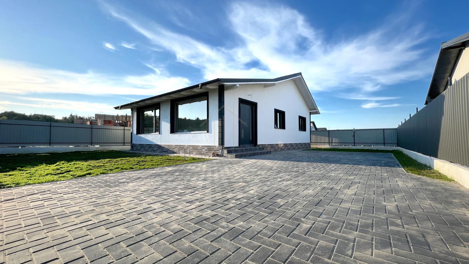 Casa Individuala de vanzare Onesti - Poză 1