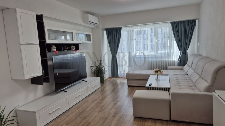 Închiriere 3 camere, Piata Victoriei, nou renovat - Poză 1