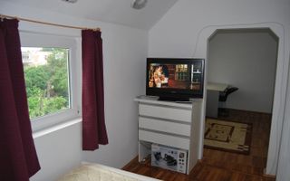 2 camere| DOROBANTI-RADU BELLER - Poză 4