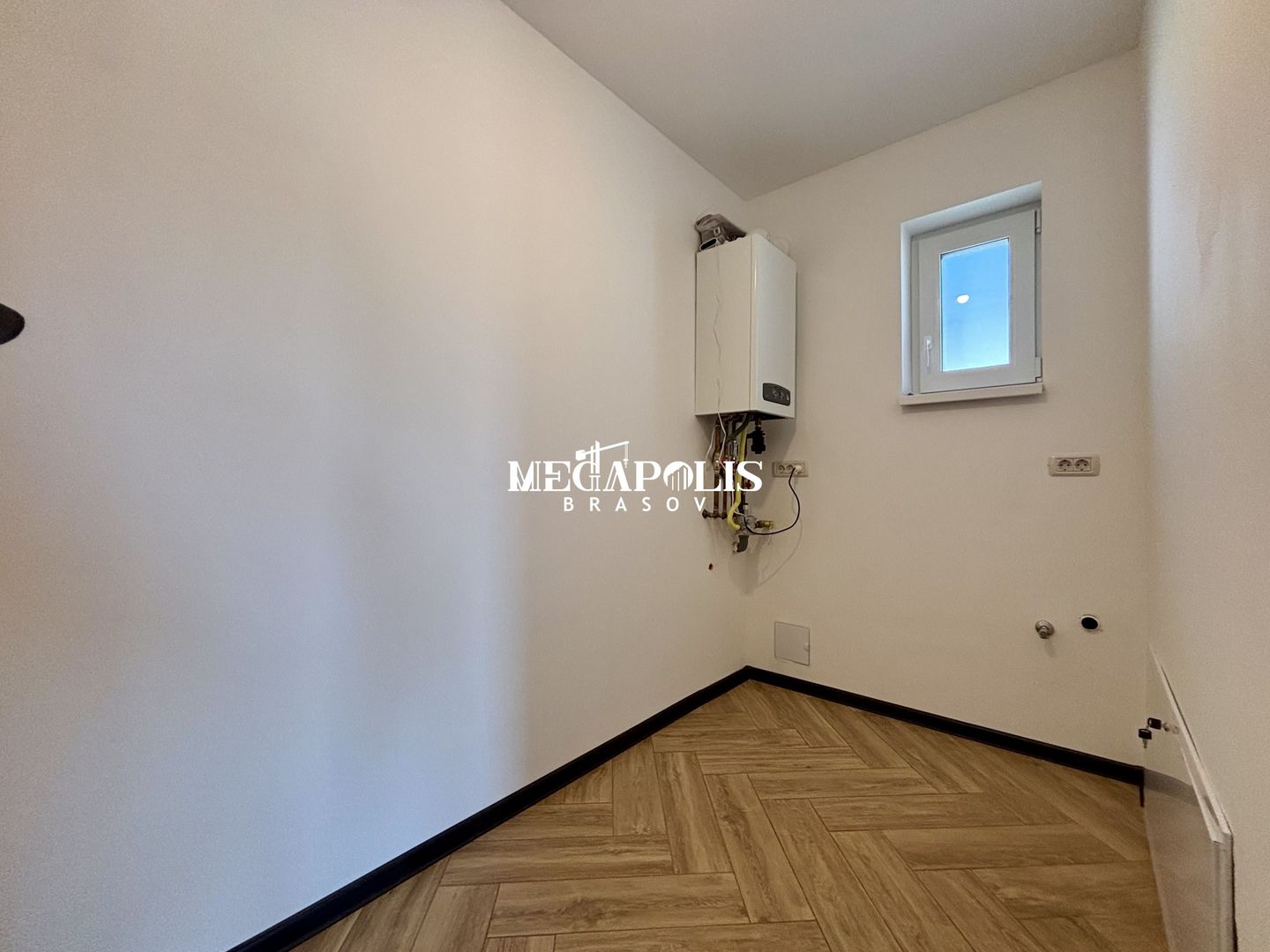 Casă pe Parter | 4 Camere | Utilități | Credit | Zonă bună | Izvor - Poză 11