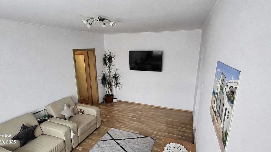 AP. 3 CAMERE- IANCULUI, CAT-FRIENDLY, BUCATARIE INCHISA, MODERN - Poză 1