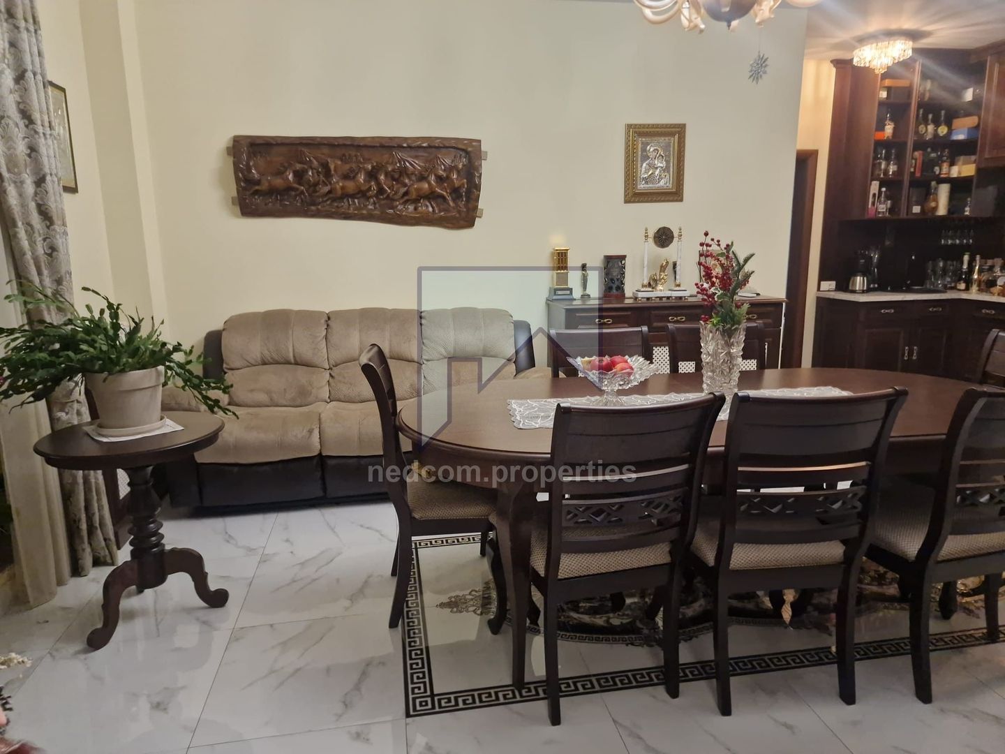 Vanzare Apartament lux de 3 camere in zona Jiului - Poză 11