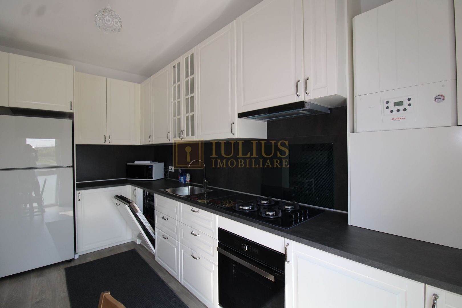 2 camere, bloc nou, prima închiriere, loc de parcare - Poză 11