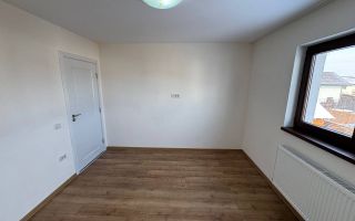 Casă spațioasă de închiriat, 4 camere – Brasov  Cartier Izvor - Poză 12