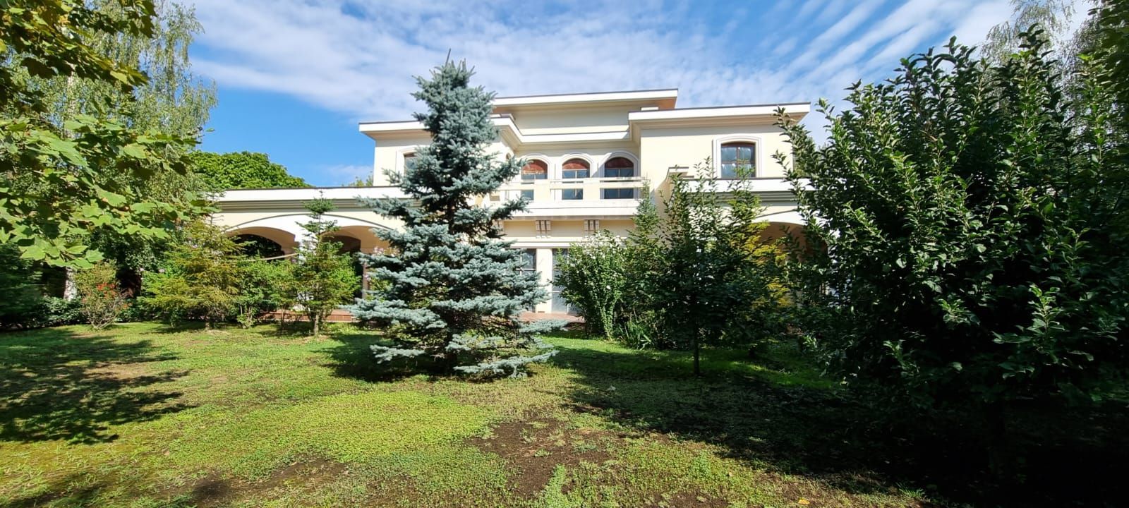 Spațiu. Lumină. Impact. Vilă unică în Prelungirea Ghencea - Poză 2