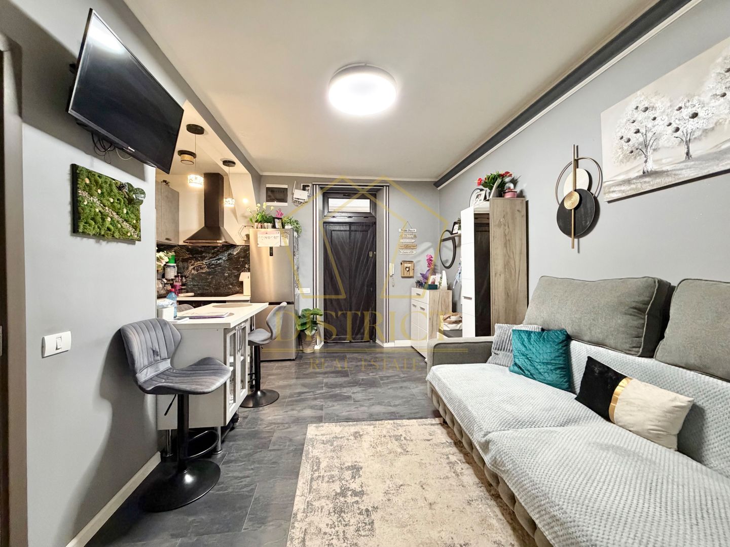 Apartament cu 2 camere mobilat si utilat langa Isho, la etajul 2 in Timisoara. - Poză 5