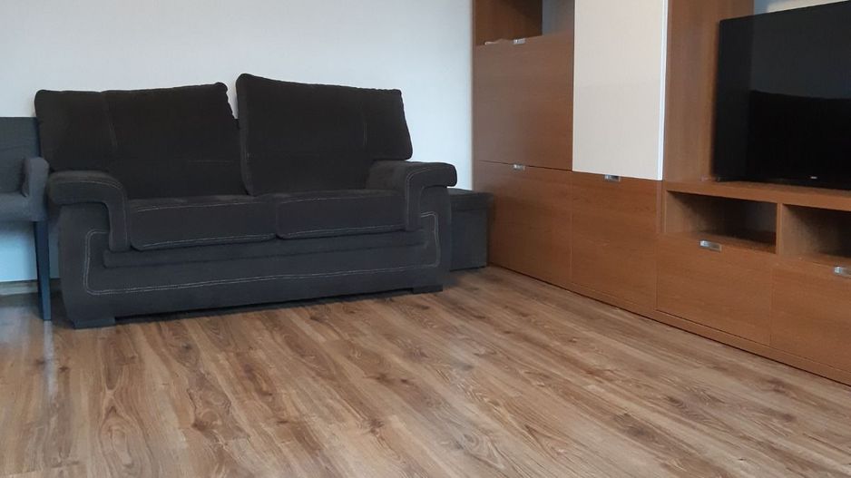 AP. 2 CAMERE - EROII REVOLUTIEI, MASINA SE SPALAT VASE, METROU - Poză 2