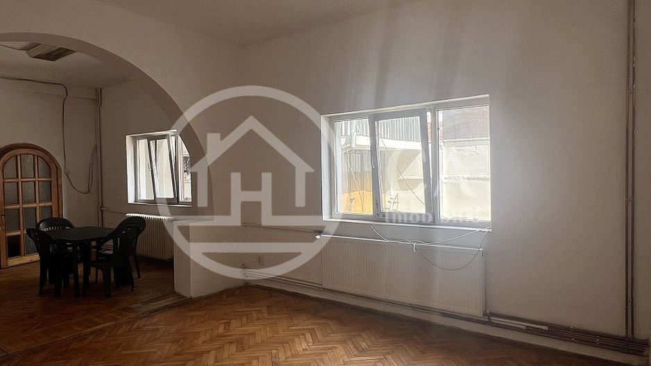 Casa cu 6 camere de inchiriat zona centrala, Oradea - Poză 4