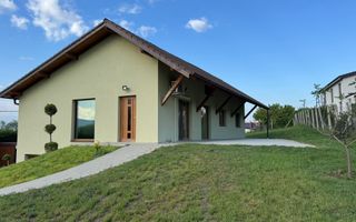 Casa individuala de vanzare, Ciugud- - Poză 1