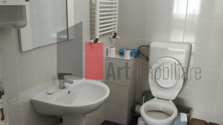 Spatiu comercial 2 etaje stradal, compartimentat - Poză 6