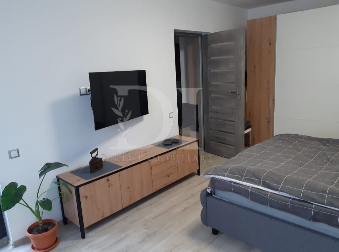 Apartament cu 2 camere-Zona Eroilor Floresti - Poză 3