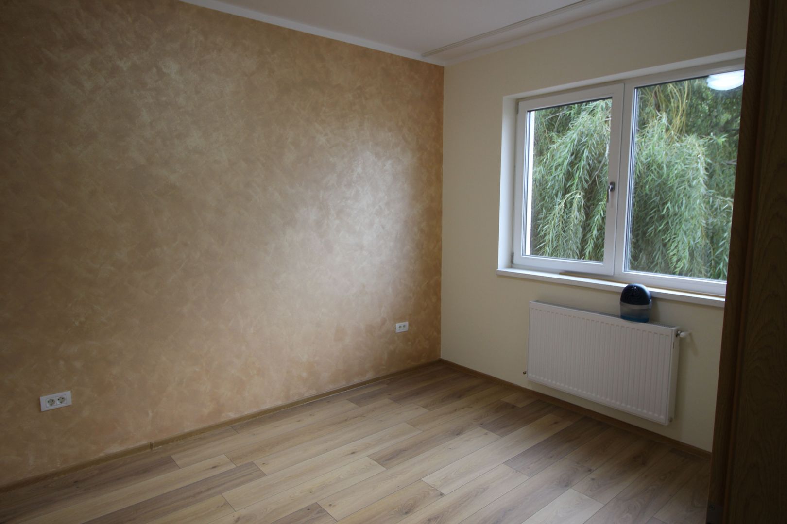 APARTAMENT DEOSEBIT - Poză 9