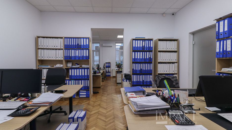 Apartament amenajat si utilizat ca si spatiu de birou aproape de Tribunal! - Poză 3