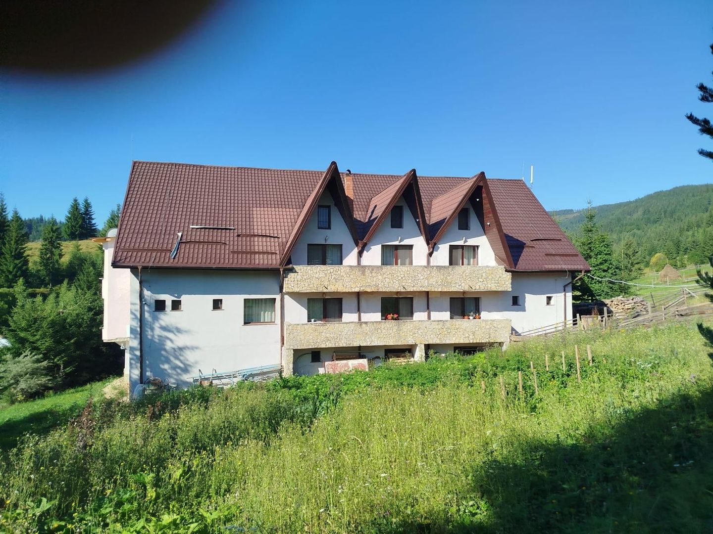 Pensiune + fermă piscicolă (sturion/caviar) | Saru Dornei/Sarisor - Poză 11