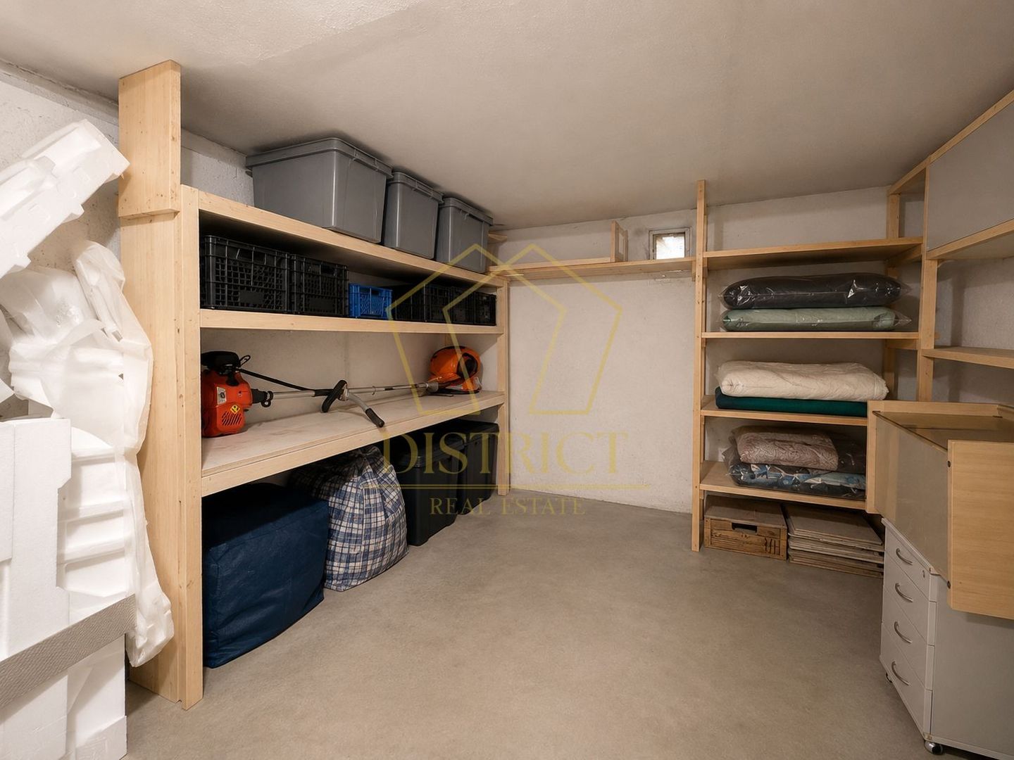 Apartament decomandat cu 3 camere și boxa | Parter | Dâmbovița - Poză 14