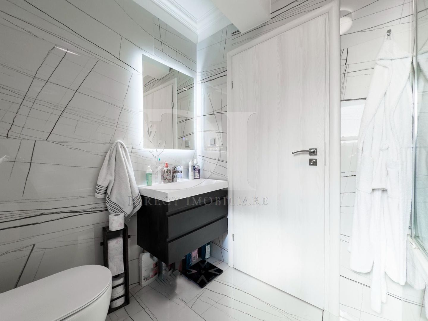 Apartament ultramodern / gradina 125 mp / Zona Vivo - Poză 14