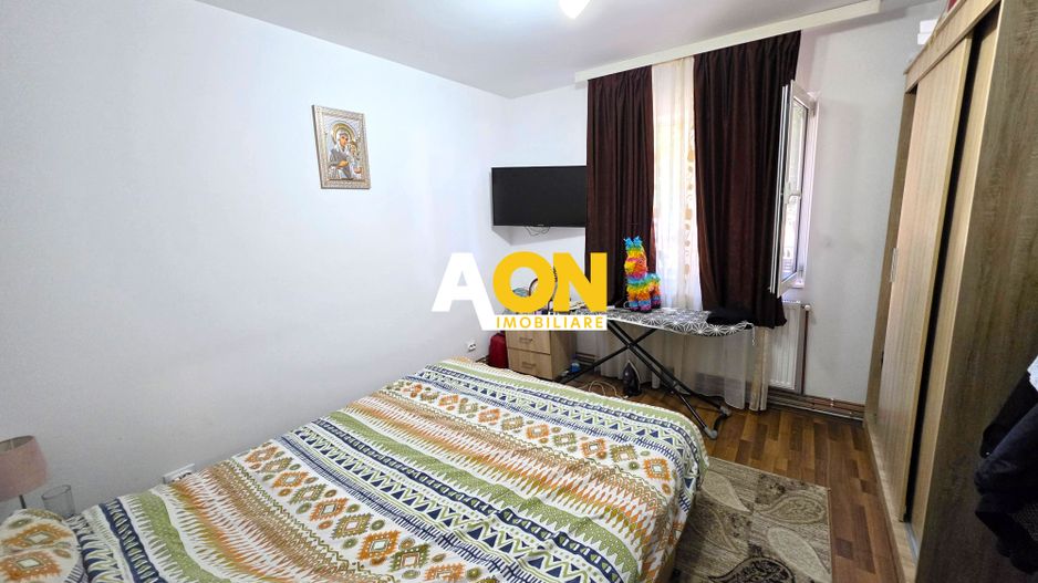Apartament cu 3 camere, parter, boxă, acces curte, Cetate, zona Closca - Poză 7