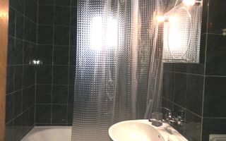 GARA-ABATOR- Apartament de 3 camere foarte spatios si luminos! - Poză 21