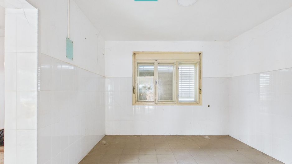 Casă solidă din cărămidă - zona centrală Șiria - Poză 5