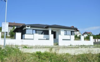 Case la cheie in Viisoara cu o panorama superba - Poză 1