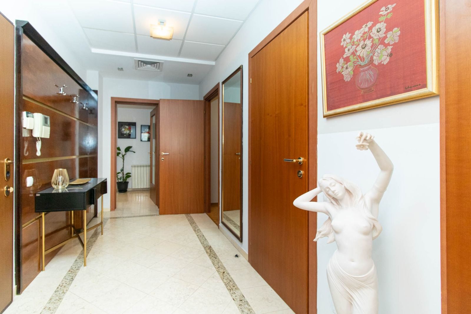 View spectaculos | B-dul Primaverii | 3 camere | 118 mp utili | - Schiță 14