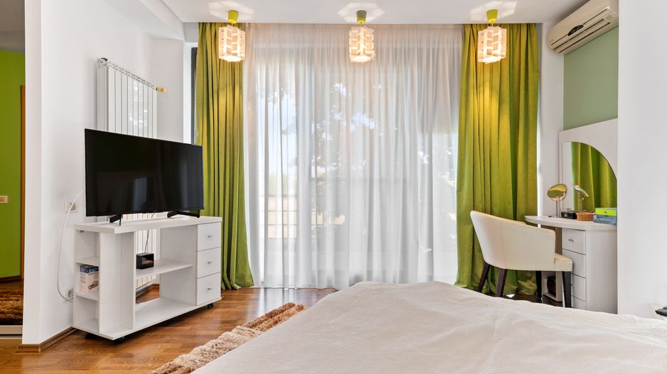 VANZARE Vilă PREMIUM cu 6 camere în zona Central, OTOPENI - Poză 23