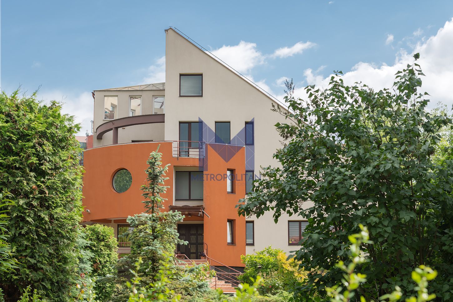 Vilă cu 1.350 mp teren în mijlocul orașului Grădina Botanică - Poză 5