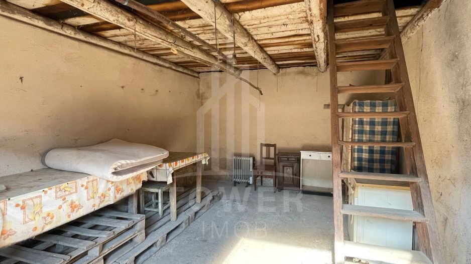 Casa de vanzare - teren 1400 mp - Laslea , Sibiu - Poză 5