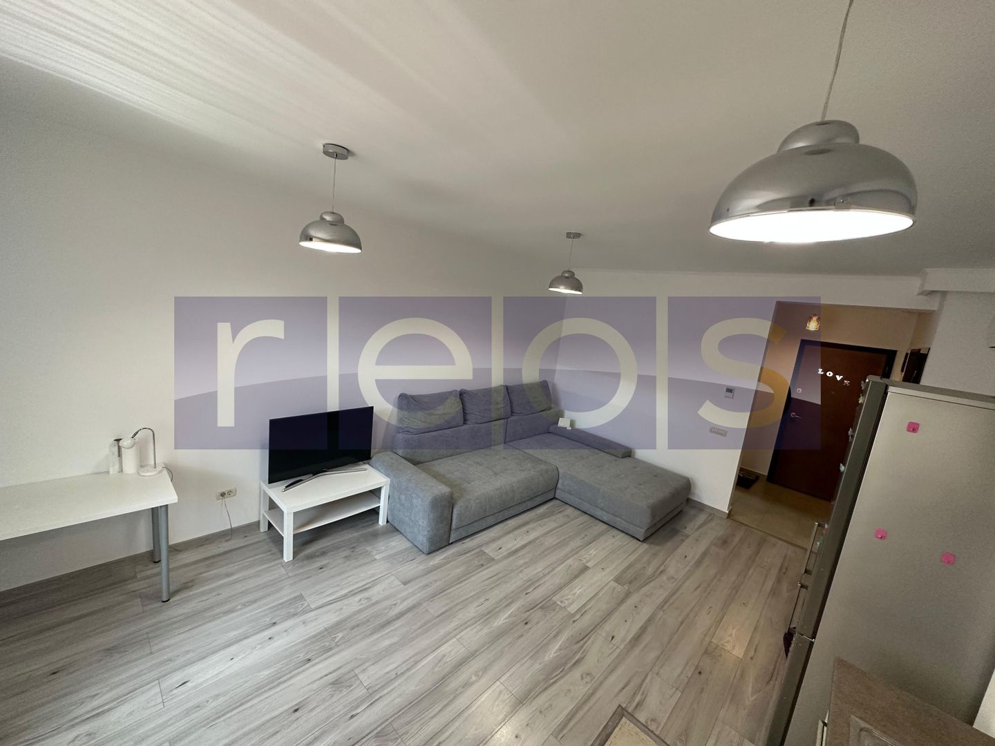 DE VÂNZARE GARSONIERĂ MODERNĂ BĂNEASA – MOBILATĂ COMPLET - PARCARE FREE - Poză 4