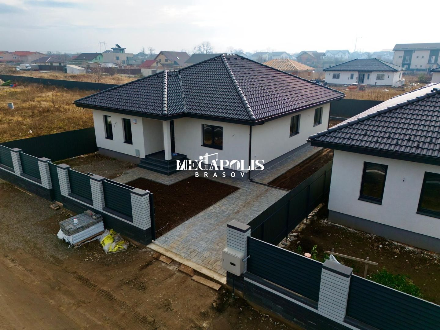 Vanzare Casa pe Parter  4 Camere  Brașov în Cartierul izvor - Poză 3