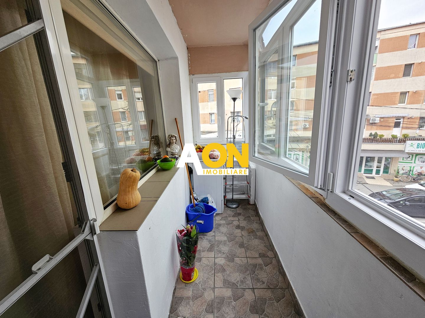 Garsoniera moderna cu balcon, etaj 1, Ampoi 1, langa Carolina Mall - Poză 2