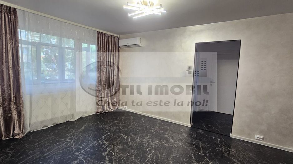 Apartament cu 2 camere - Podu Ros - etaj 2/4 - Fara Risc - Negociabil - Poză 1