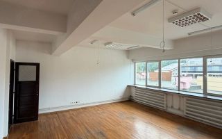 Spațiu de birouri de închiriat, 35,3 mp + baie proprie | Strada Aurel Vlaicu nr. 2, Iași - Poză 2