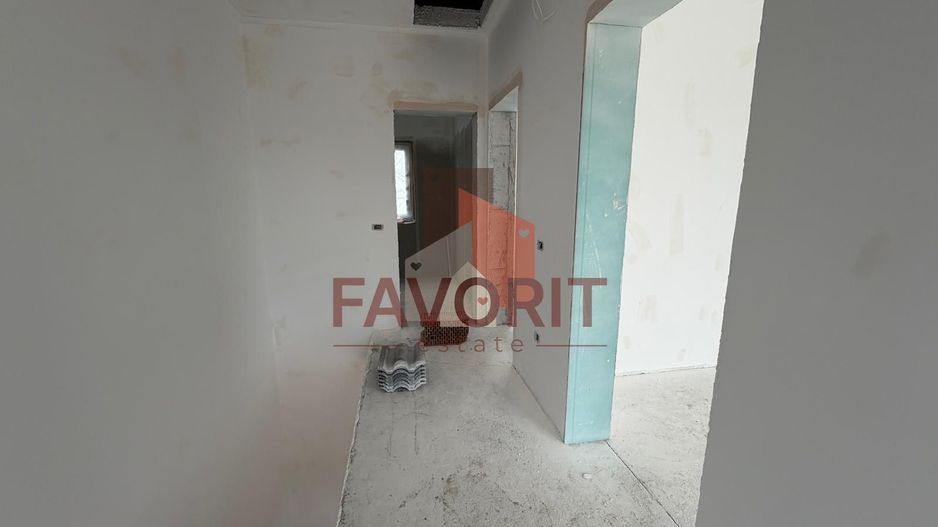 Triplex in Sacalaz |  Finisaje premium | 3 camere | Asfalt | 2 terase - Poză 8