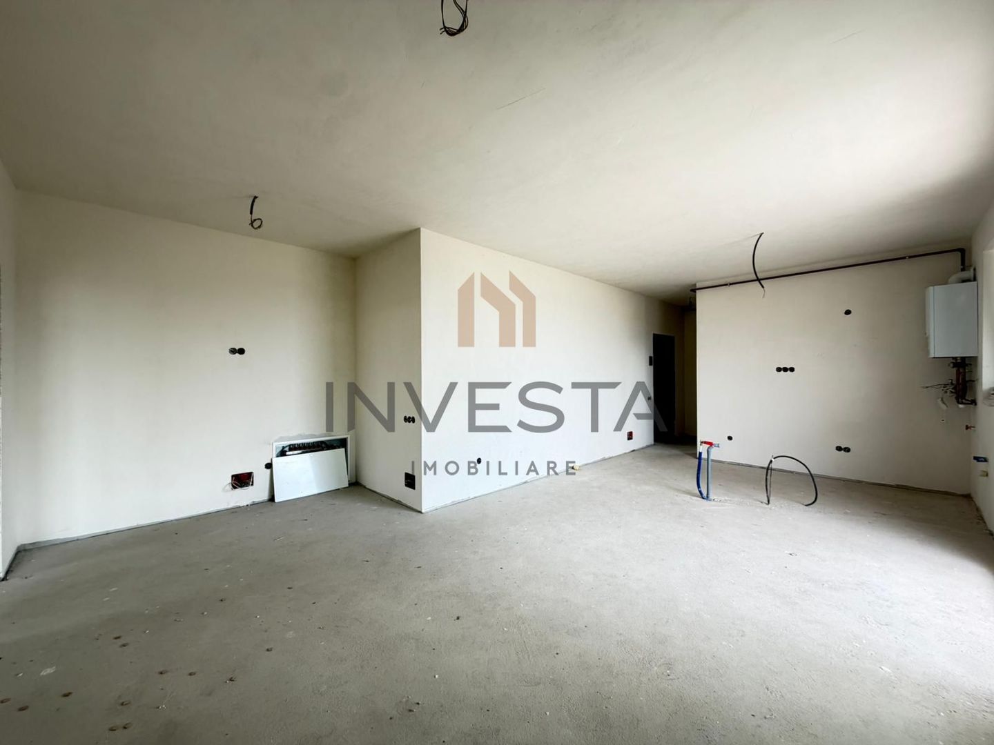 Apartament de vanzare 2 camere si terasa de 60 mp - zona Europa - Poză 1