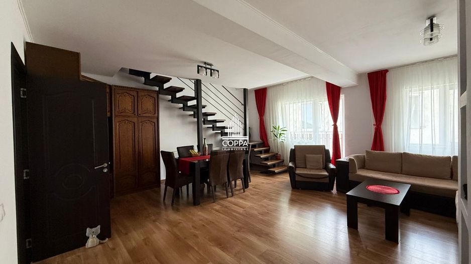 Apartament de vânzare 3 camere strada Rozelor - Poză 2