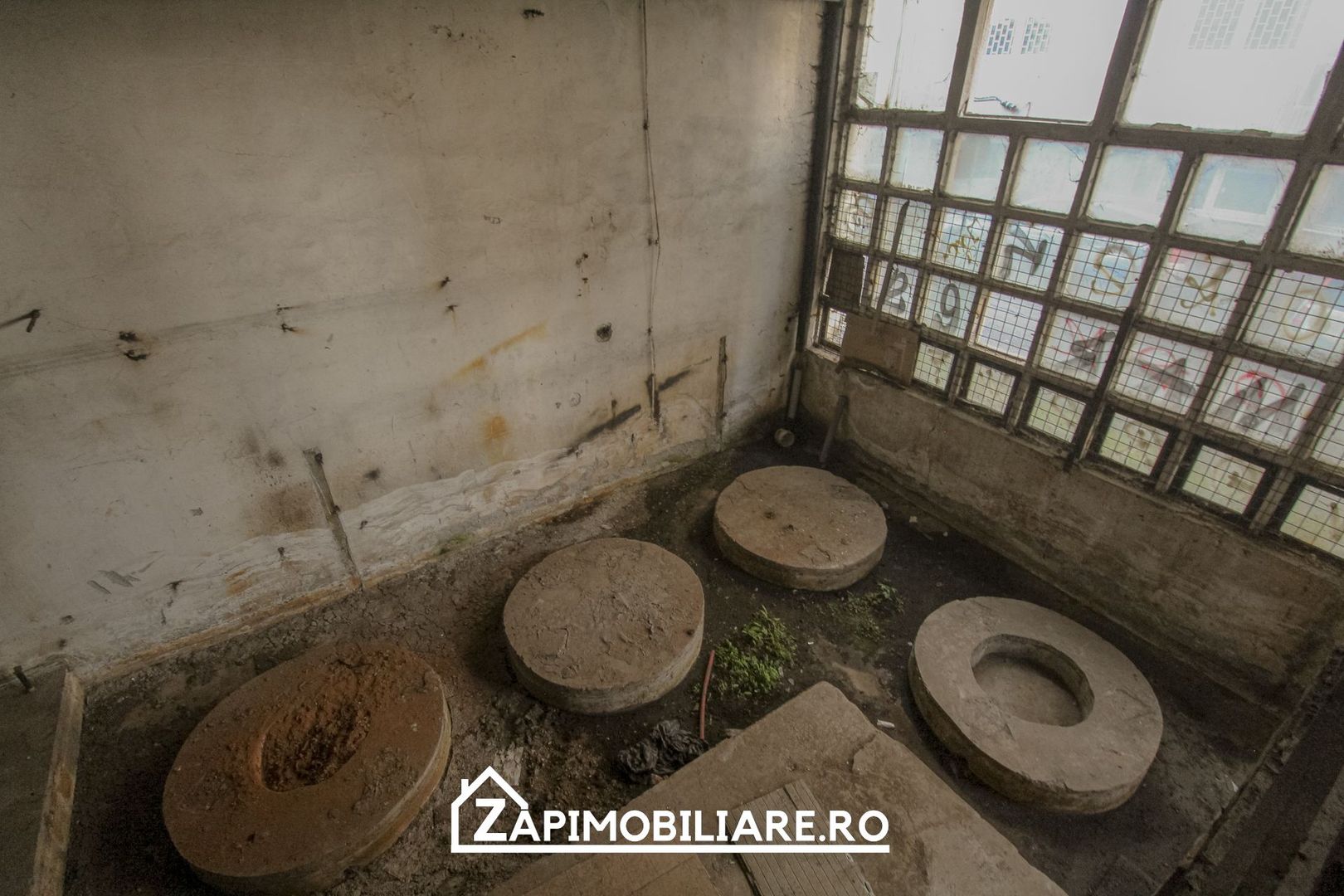 Cladire 3 nivele 529 mp utili - zona Poli 2 - - Poză 7