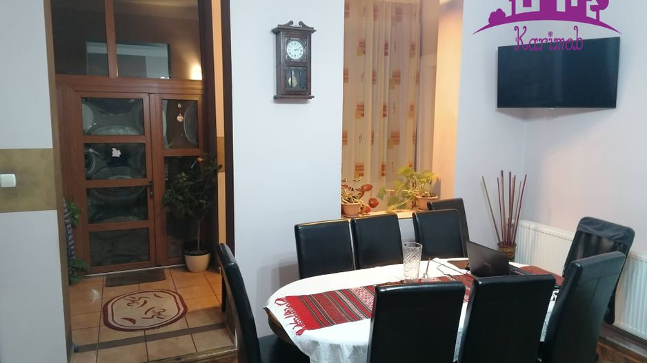 Casa si curte zona centrala - Poză 7