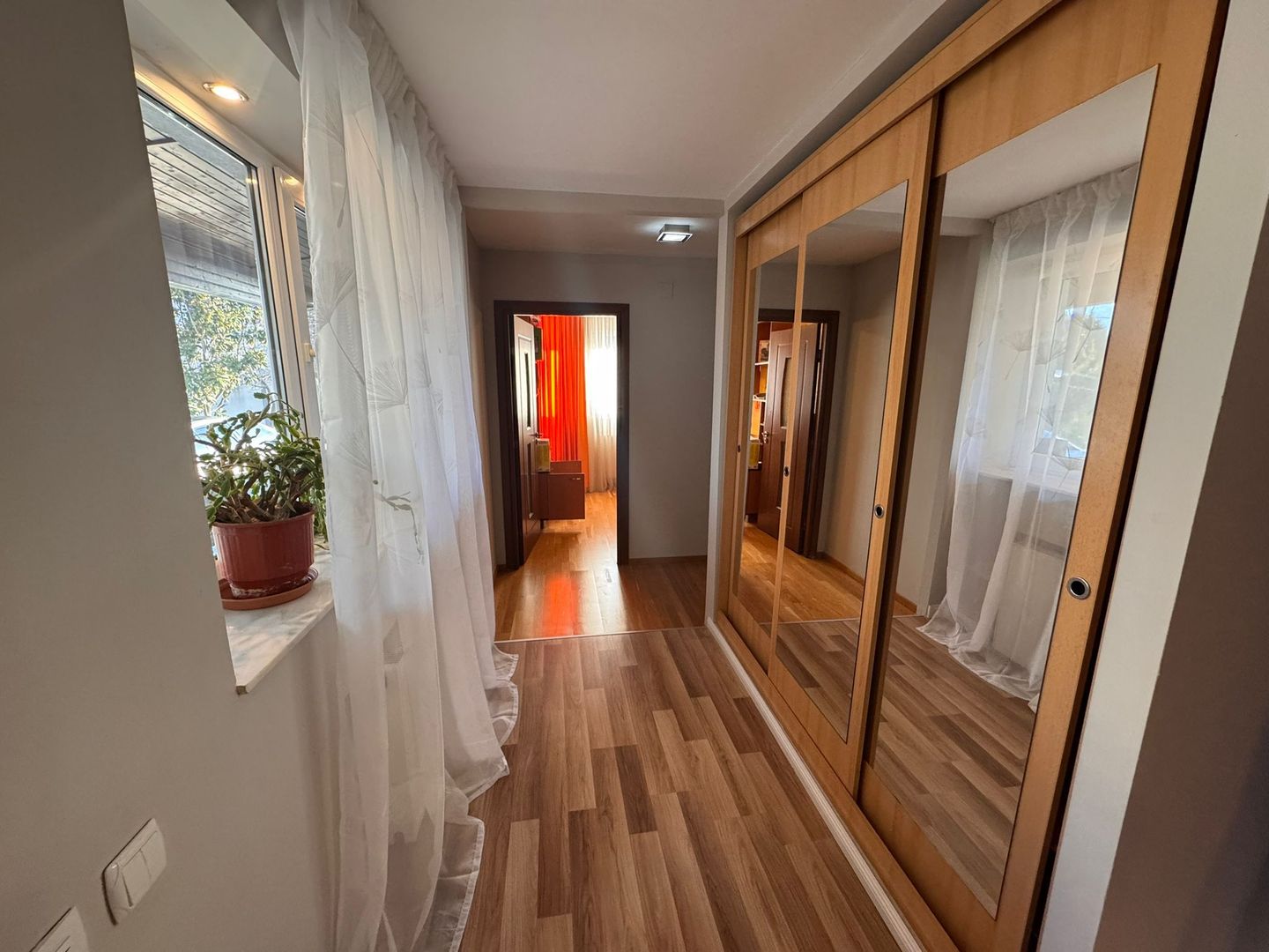 Casa 9 camere Glina 350 mp utili 1000 mp teren - Poză 18