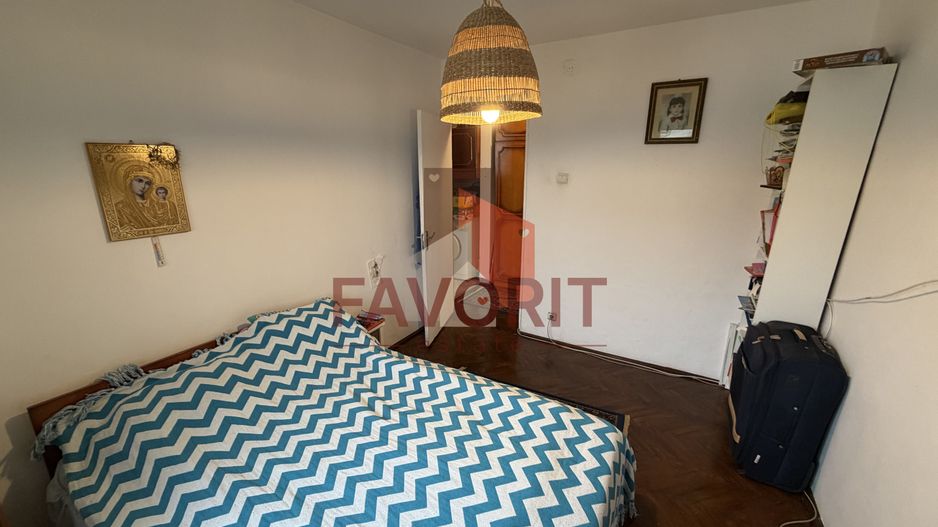 Decomandat. La 2 pasi de Shopping City. 2 bai - Poză 10