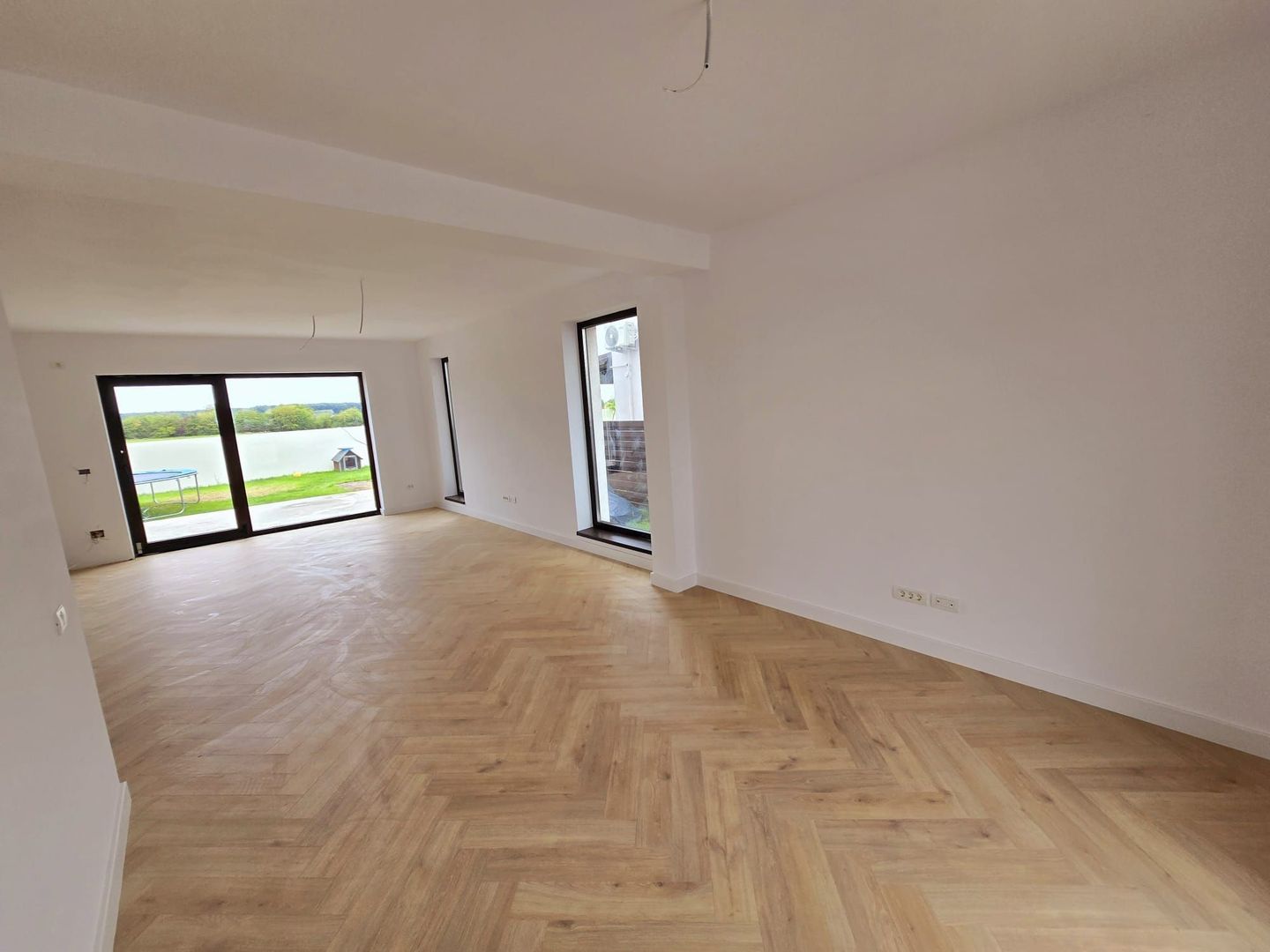 VILA 5 CAMERE | CORBEANCA | LANGA PADURE - Poză 10