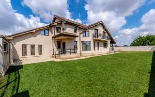 Vilă complet amenajată LUX, ideală pentru o familie cu stil - Poză 32